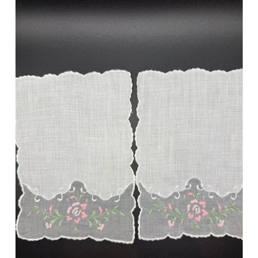 Vintage Linen Embroidered Cocktail/Tea Napkins Set of 4 - Picture 2 of 7